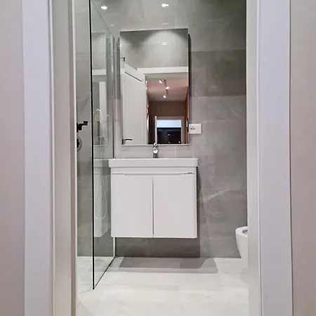 Meri アパート ティラナ